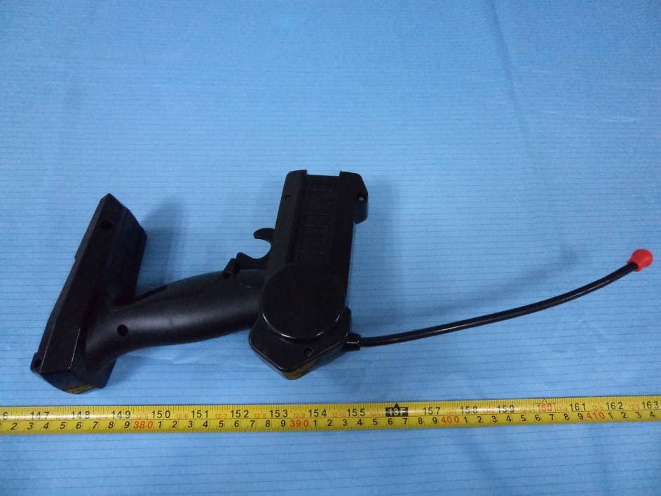 R/C Car - FCC ID PV5MSD11061989 - Meisida Electronic Toys Co., Ltd (2)