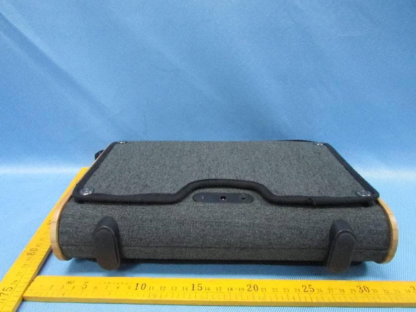 PORTABLE BLUETOOTH SPEAKER PRODUCT NAME ROOTS ROCK - FCC ID PVB-ROOTSROCK - The House of Marley.LLC (4)