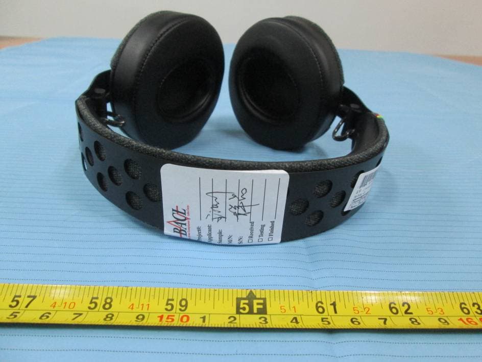 Liberate XLBT - FCC ID PVBEM-EMFH041 - The House of Marley.LLC (5)