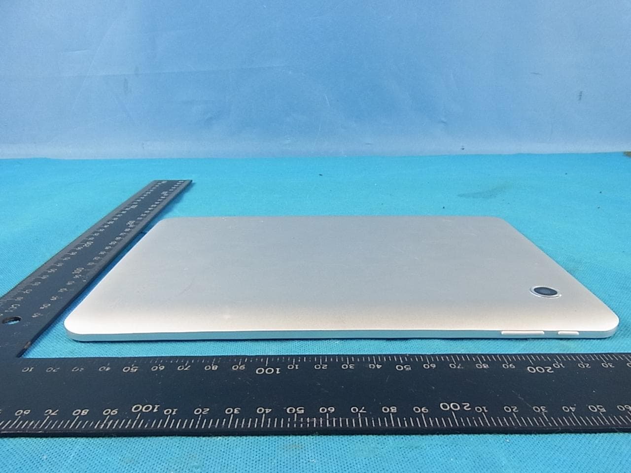 Tablet PC - FCC ID PVGVICDSMDSR497 - VIC LLC (4)
