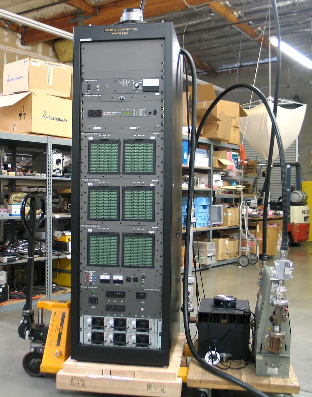 2.3KW DTV TRANSMITTER - FCC ID PW2DTXPRO2300U - Pineapple Technology, Inc.