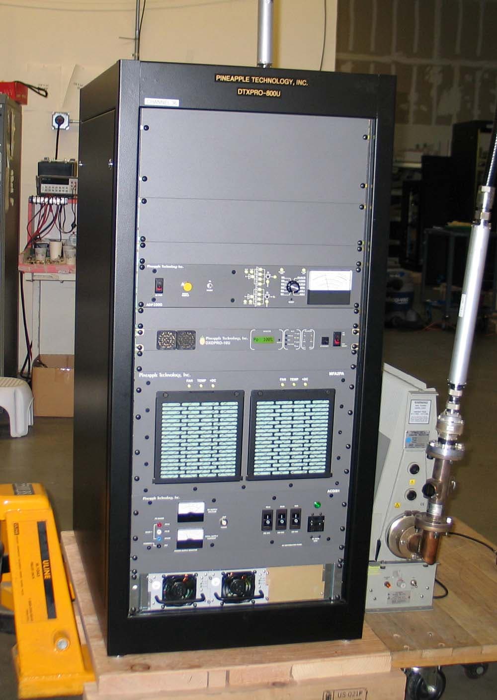 800 W DTV TRANSMITTER - FCC ID PW2DTXPRO800U - Pineapple Technology, Inc.