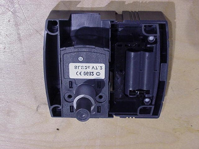RF Door Lock - FCC ID PW3102 - Hafele America Co. (4)