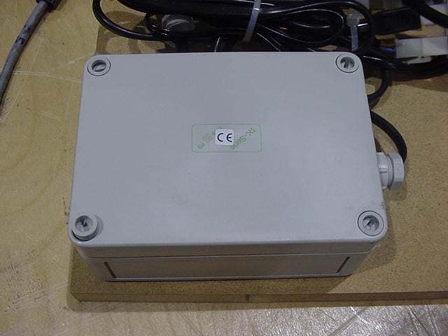 Wall-mounted door and lock control - FCC ID PW3104 - Hafele America Co. (2)