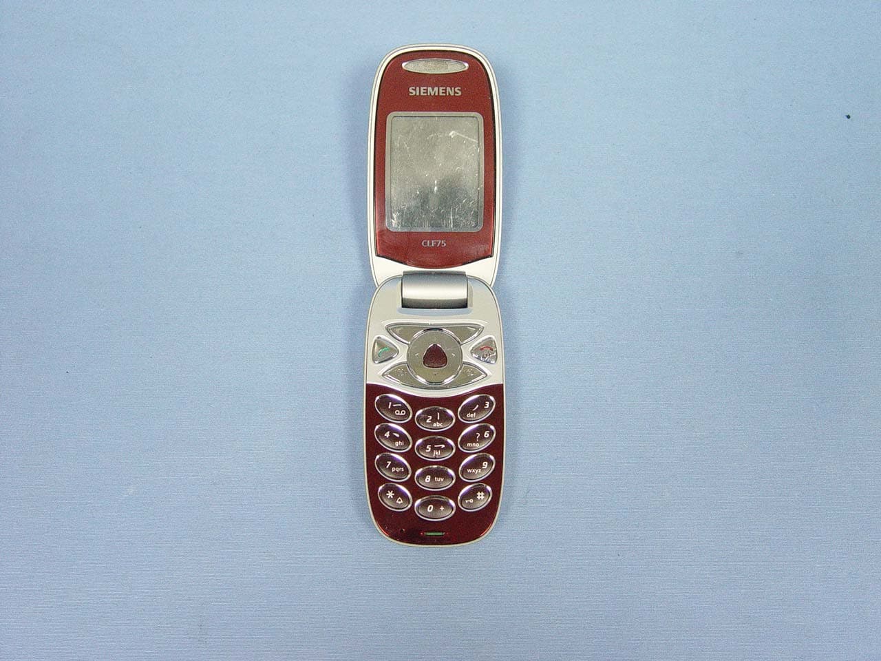 Tri-Band GSM/GPRS Cellular Phone - FCC ID PWX-CL75 - BenQ Mobile GmbH & Co. OHG (2)