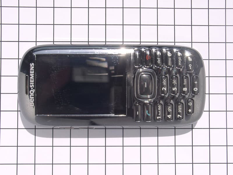 GSM 900/1800/1900 Mobile Phone with BT and FM Rece - FCC ID PWX-E71 - BenQ Mobile GmbH & Co. OHG (2)