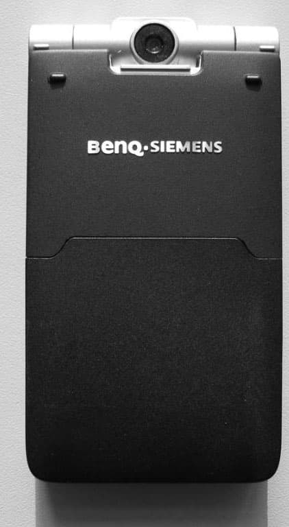 GSM 900/1800/1900 Mobile Phone with BT - FCC ID PWX-EF81 - BenQ Mobile GmbH & Co. OHG (3)
