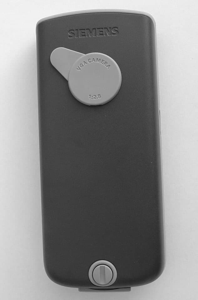GSM 900/1800/1900 Mobile Phone - FCC ID PWX-ME75 - BenQ Mobile GmbH & Co. OHG (2)