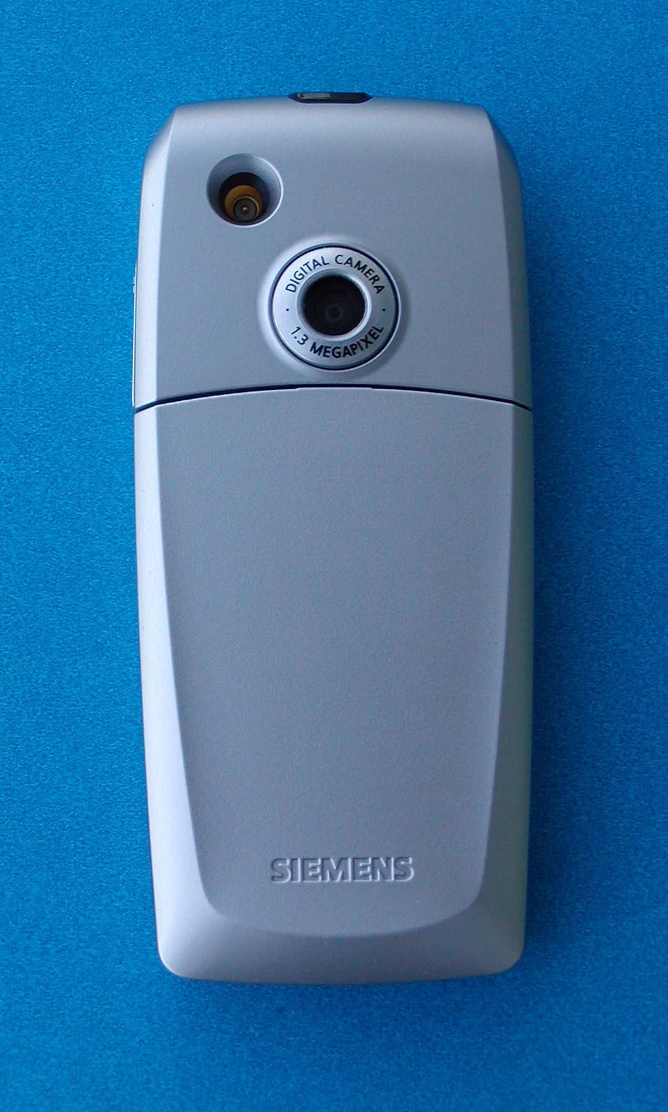 GSM 1900 Mobile phone with Bluetooth - FCC ID PWX-S65 - BenQ Mobile GmbH & Co. OHG (2)