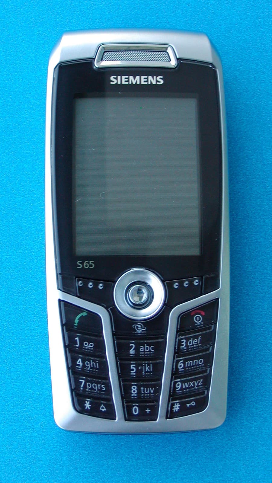 GSM 1900 Mobile phone with Bluetooth - FCC ID PWX-S65 - BenQ Mobile GmbH & Co. OHG