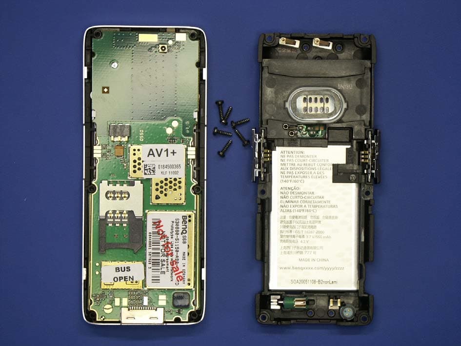 Tri-Band GSM Mobile Phone with BT - FCC ID PWX-S68 - BenQ Mobile GmbH & Co. OHG (3)
