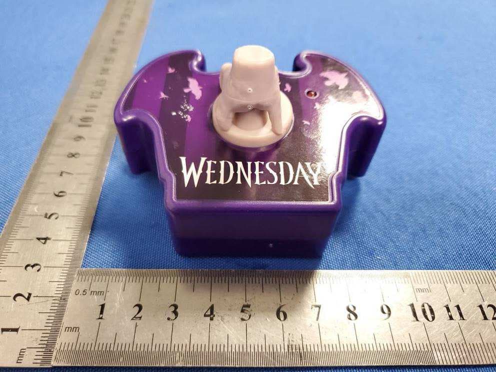 1/24Wednesday Remote Control Thing RC - FCC ID PWYJT24TX99048 - Jada Toys Company Limited (3)