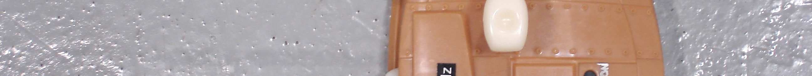 RC Transmitter 27 MHz - FCC ID PWYJT27TX89000 - Jada Toys Company Limited (4)