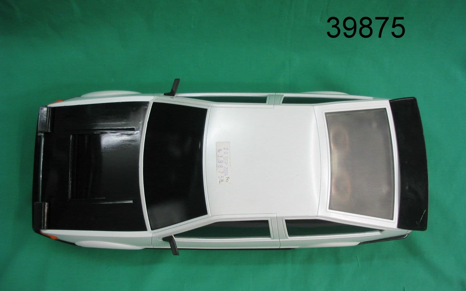 ELECTRONIC REMOTE CONTROL CAR - FCC ID PWYJT49RX83000 - Jada Toys Company Limited