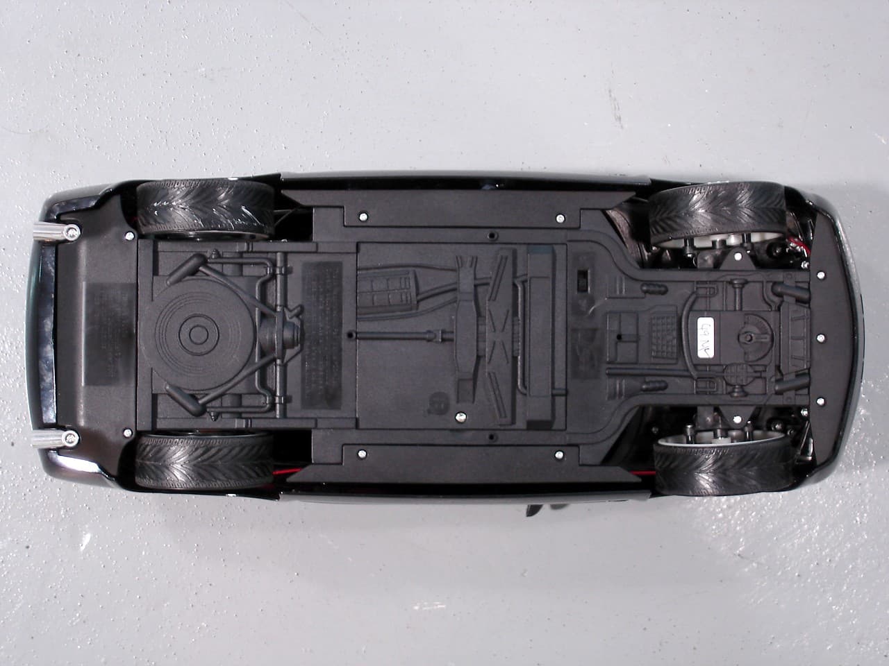 R/C Car Receiver - FCC ID PWYJY49RX84000 - Jada Toys Company Limited