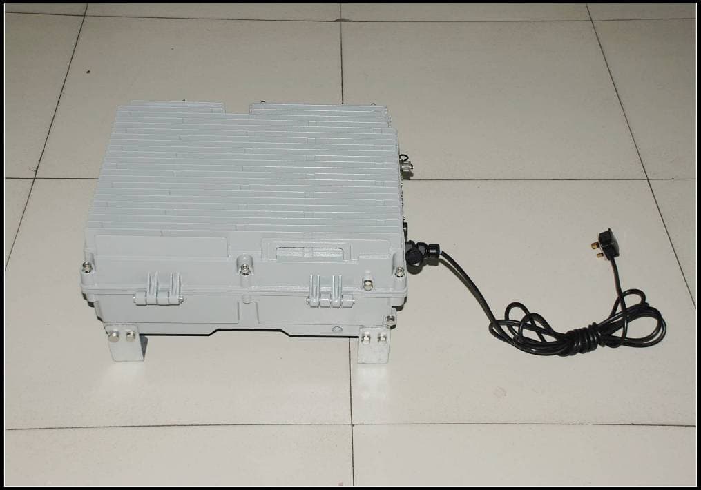 850MHz CDMA and UMTS Dual Mode Wireless Band Selective Repeater - FCC ID PX8RX-8139 - Comba Telecom Network Systems Limited (4)