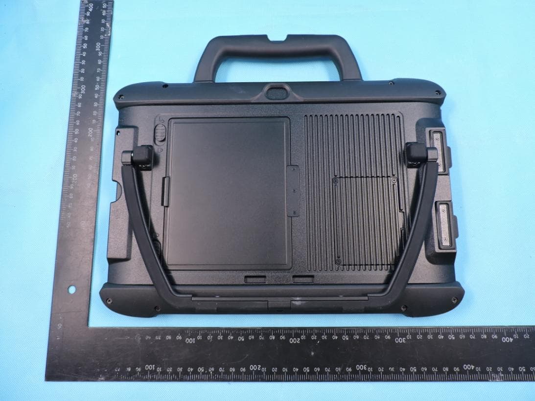 Rugged Tablet PC - FCC ID PX9M133WK001 - Winmate Inc. (3)