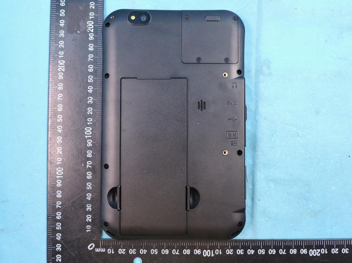 Rugged Tablet PC - FCC ID PX9M700DQ8002 - Winmate Inc. (2)