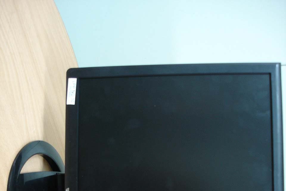 TFT LCD MONITOR - FCC ID PXWHL720D - Wooyoung Telecom Co., Ltd. (4)