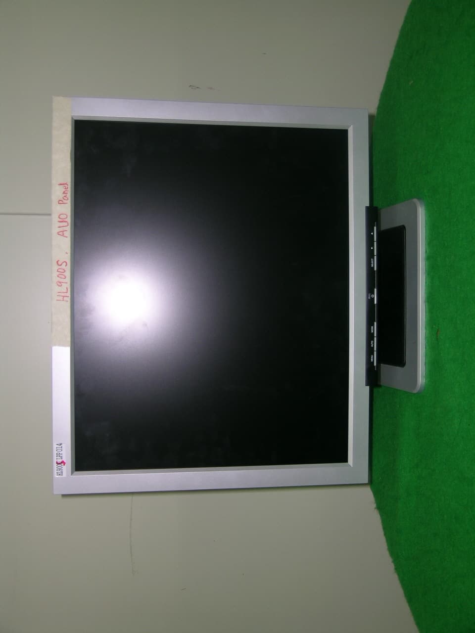 LCD MONITOR - FCC ID PXWHL900S - Wooyoung Telecom Co., Ltd. (2)