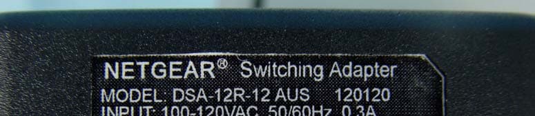 802.11 b+g Wireless Router with 4ports  Switch - FCC ID PY306300055 - Netgear Incorporated (2)