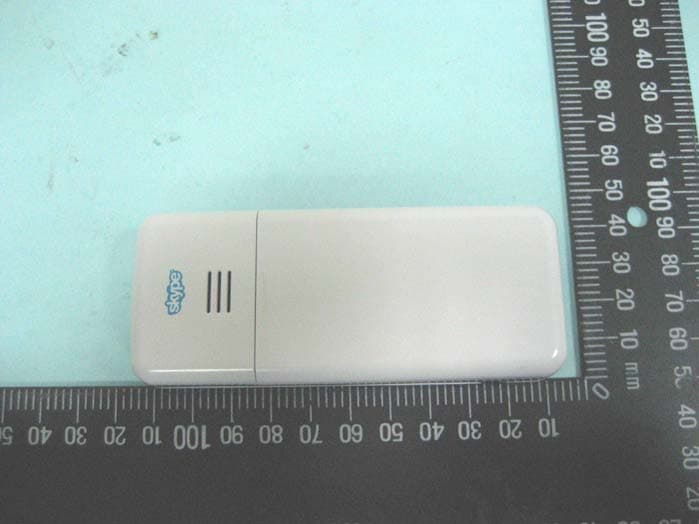 WiFi Phone with Skype - FCC ID PY307200065 - Netgear Incorporated (5)