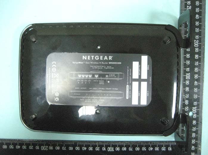 RangeMax Duo Wireless-N Router - FCC ID PY307300072 - Netgear Incorporated (2)