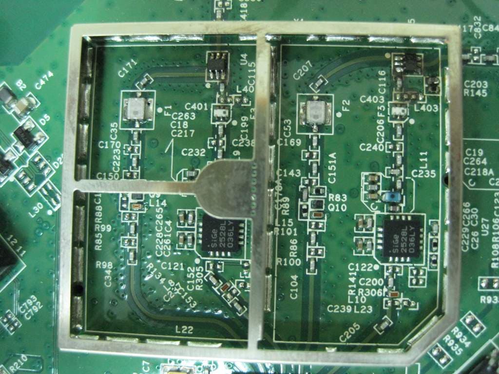N750 Wireless Dual Band Gigabit Router - FCC ID PY310400144 - Netgear Incorporated (1)