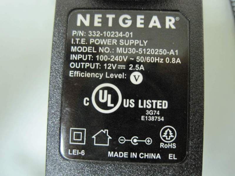 N300 Wireless Gigabit Router - FCC ID PY310400153 - Netgear Incorporated (2)