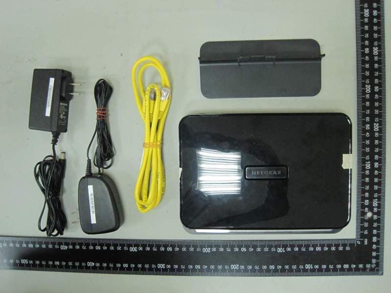 N300 Wireless Gigabit Router - FCC ID PY310400153 - Netgear Incorporated (5)