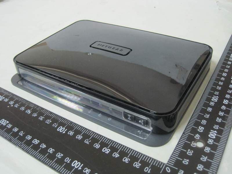 LTE Broadband 11n Wireless Router - FCC ID PY311100159 - Netgear Incorporated (4)