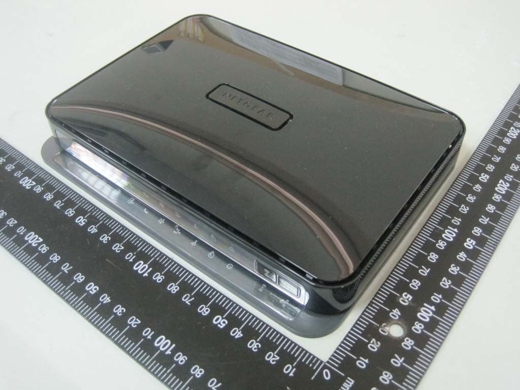 Mobile Voice HSPA+ Broadband 11n Wireless Router - FCC ID PY311300175 - Netgear Incorporated (5)
