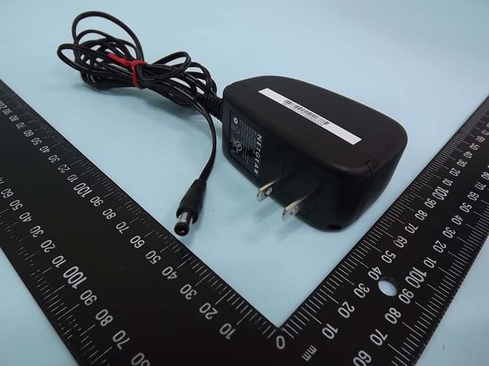 N600 Wireless Dual Band Gigabit ADSL Modem Router - FCC ID PY311400180 - Netgear Incorporated (4)