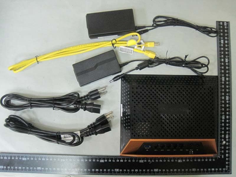 R6300 WiFi Router - FCC ID PY312100188 - Netgear Incorporated (5)