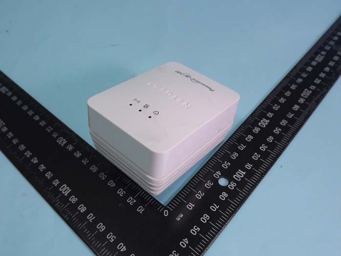 Powerline 200 WiFi Range Extender, Powerline 500 WiFi Range Extender - FCC ID PY312200195 - Netgear Incorporated (2)