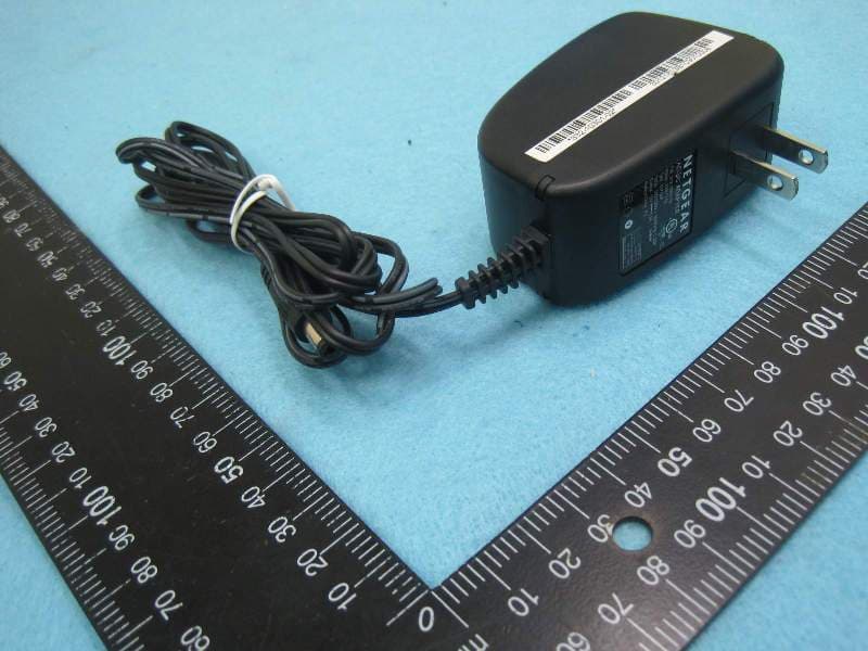 N600 Wireless Dual Band Router - FCC ID PY312300210 - Netgear Incorporated (3)