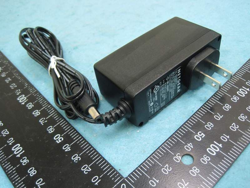 R6200 Smart Wifi Router - FCC ID PY312400218 - Netgear Incorporated (4)