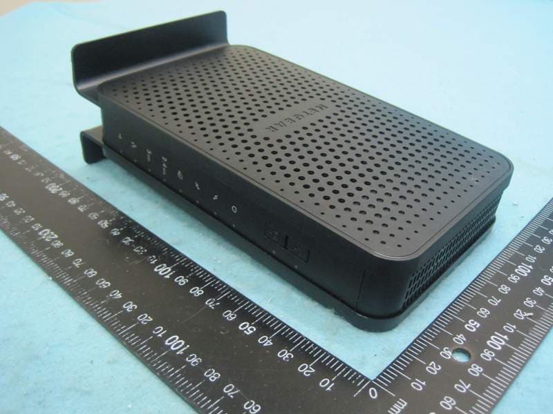 WiFi Cable Modem Router - FCC ID PY313300241 - Netgear Incorporated (5)