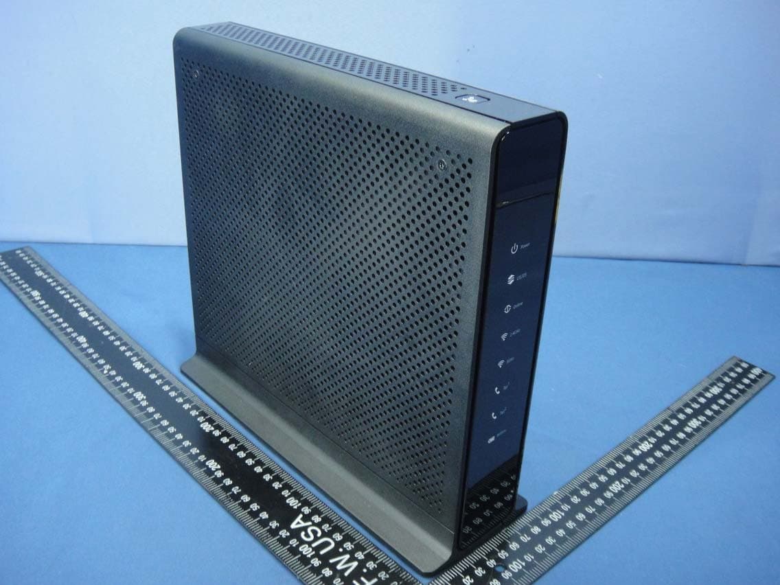 Wireless Cable Data Gateway - FCC ID PY314100252 - Netgear Incorporated (2)