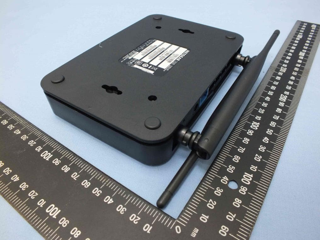 N300 Wireless Router - FCC ID PY314100257 - Netgear Incorporated (5)