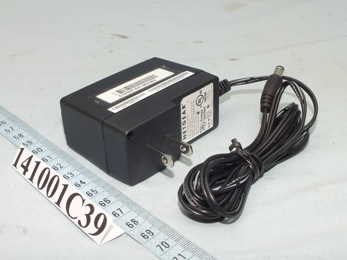 N750 Wireless Dual Band Gigabit Router - FCC ID PY314200276 - Netgear Incorporated (2)