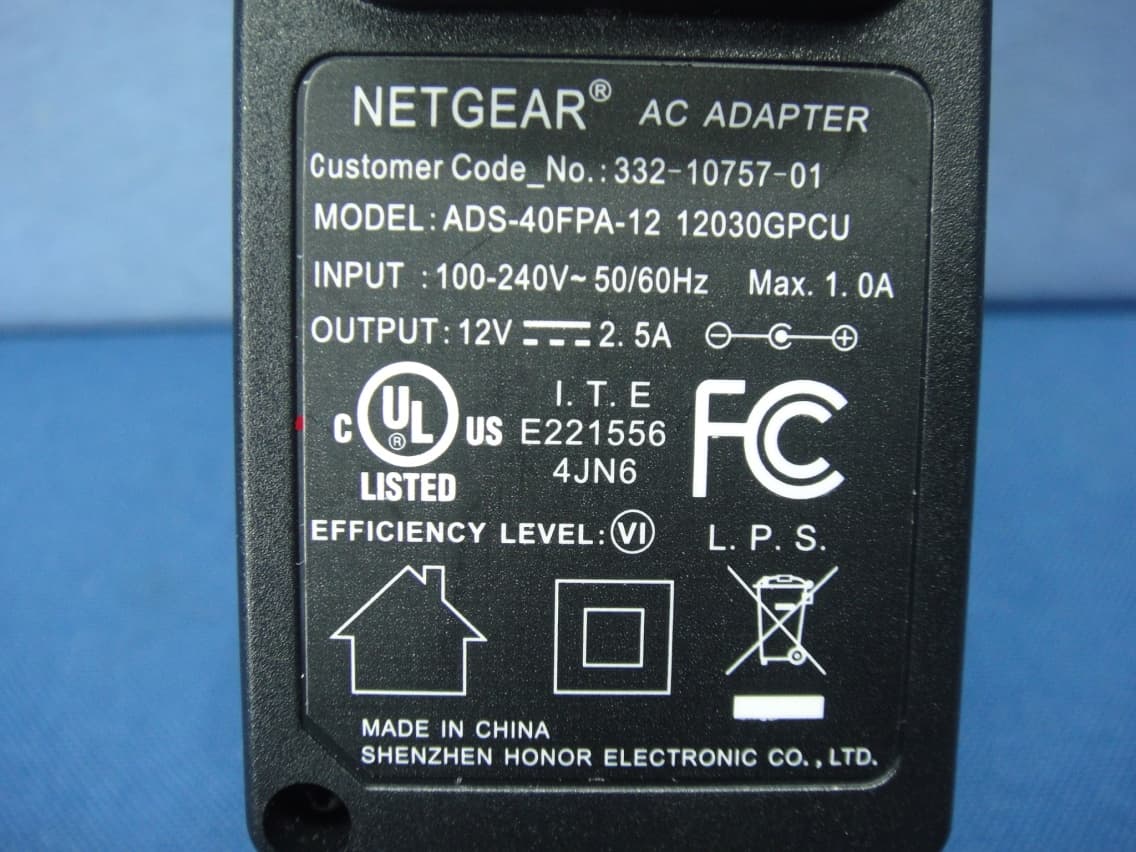 N600 WIFI Cable Modem Router - FCC ID PY315100303 - Netgear Incorporated (4)