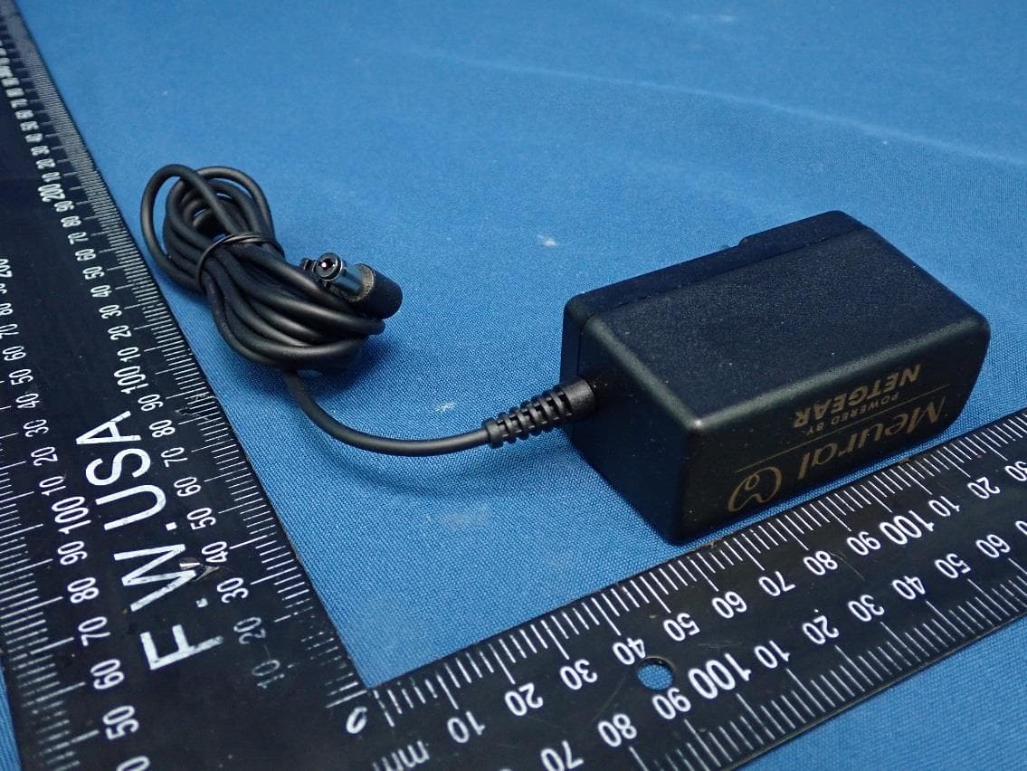 Meural Canvas - FCC ID PY320200500 - Netgear Incorporated (2)