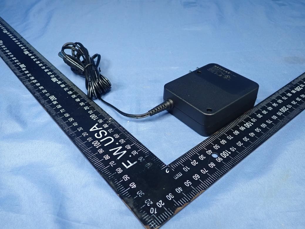 Nighthawk AXE11000 Tri-Band WiFi 6E Router - FCC ID PY320300508 - Netgear Incorporated (4)