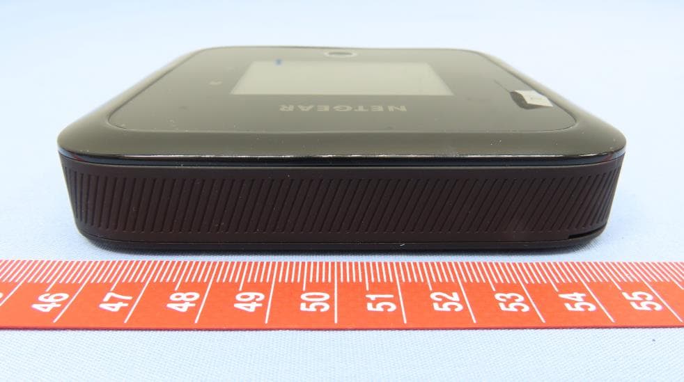 5G MHS Travel Router - FCC ID PY320400515 - Netgear Incorporated (3)