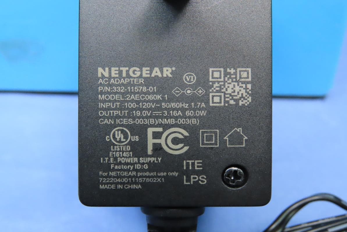 Quad-band WiFi 7 Orbi 9 Router & Quad-band WiFi 7 Orbi 9 Satellite - FCC ID PY323100585 - Netgear Incorporated (3)