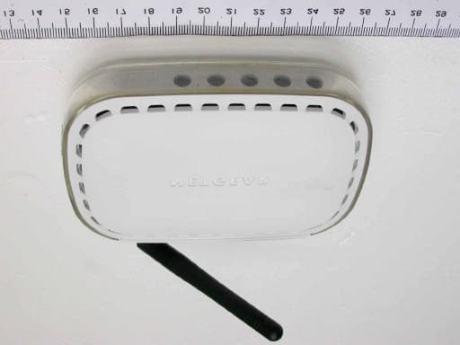 54 Mbps Wireless Game Adapter - FCC ID PY3WGE111 - Netgear Incorporated (4)
