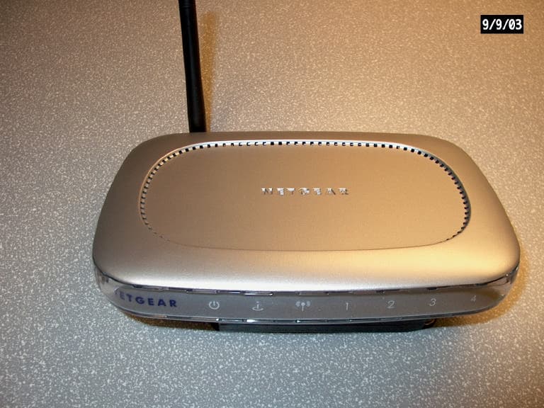 802.11 b/g Wireless Router - FCC ID PY3WGR614V3 - Netgear Incorporated (2)