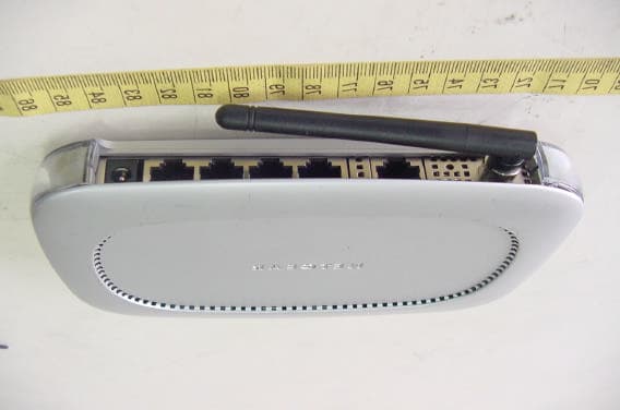 54Mbps Wireless Router - FCC ID PY3WGR614V4 - Netgear Incorporated (3)