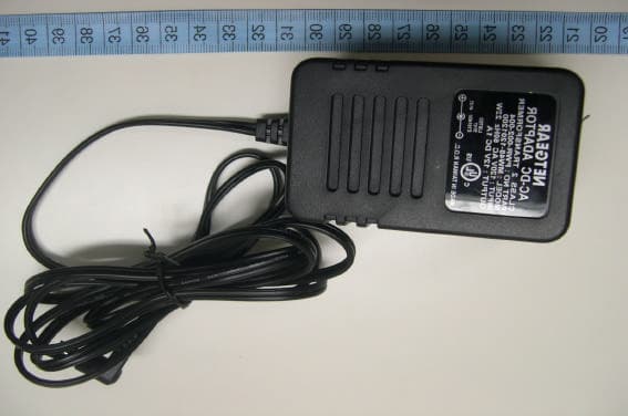 54Mbps Wireless Router - FCC ID PY3WGR614V4 - Netgear Incorporated (1)